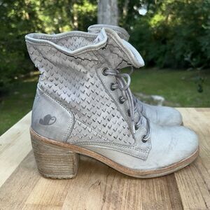 Felmini Gray Cut Out Leather Round Ankle Boots Booties Women Size 38 US 7.5